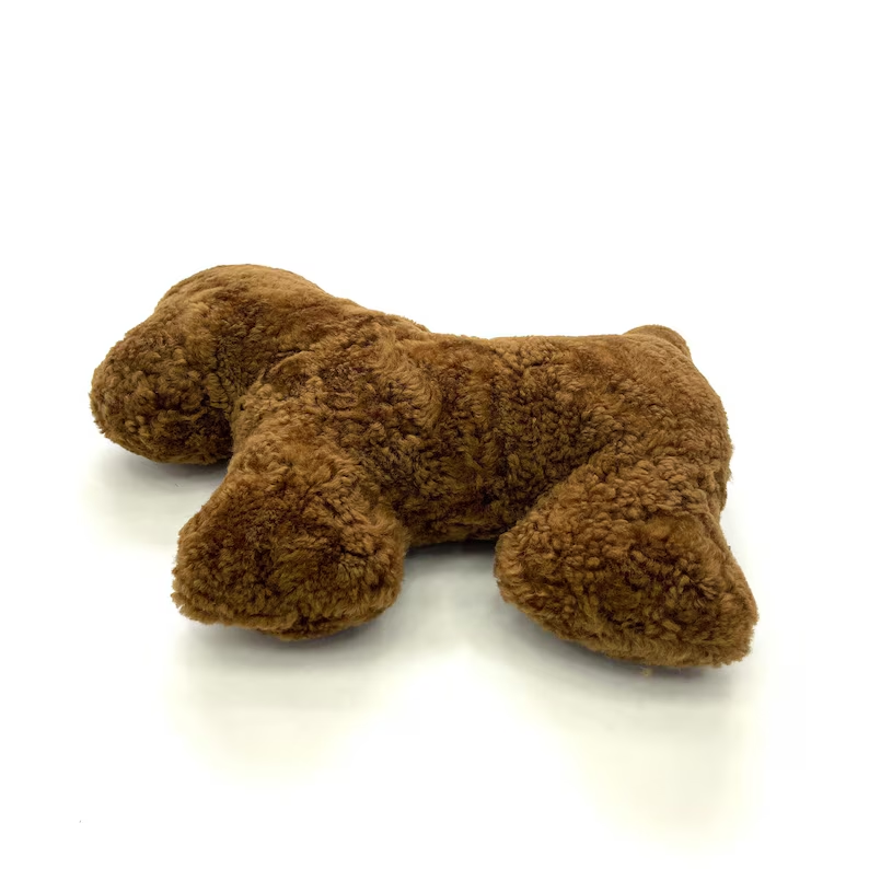 Dog-Shaped Sheepskin Pillow – Soft Plush Pet Cushion with Pearl Cotton Filling, Home Decor, Natural Sheepskin, Throw Pillows