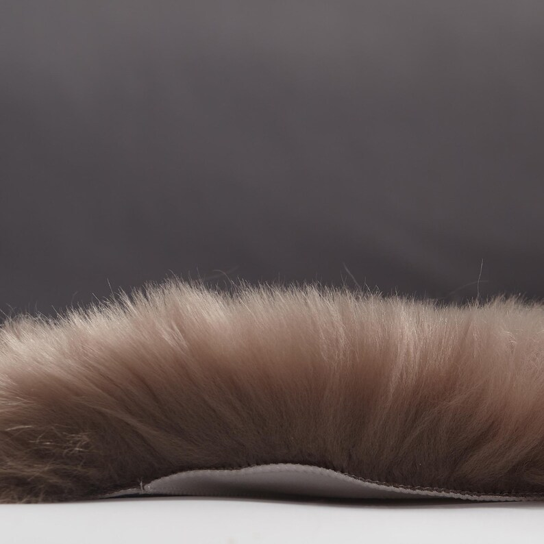 Long Wool Round Sheepskin Cushion, Natural Sheepskin Seat Plates/Chair Pads Cozy and Stylish